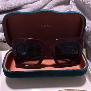 Gucci Burgundy Oversized Sunglasses w/ Case Gucci Oversized Burgundy Sunglasses – Two Skirts main image 4